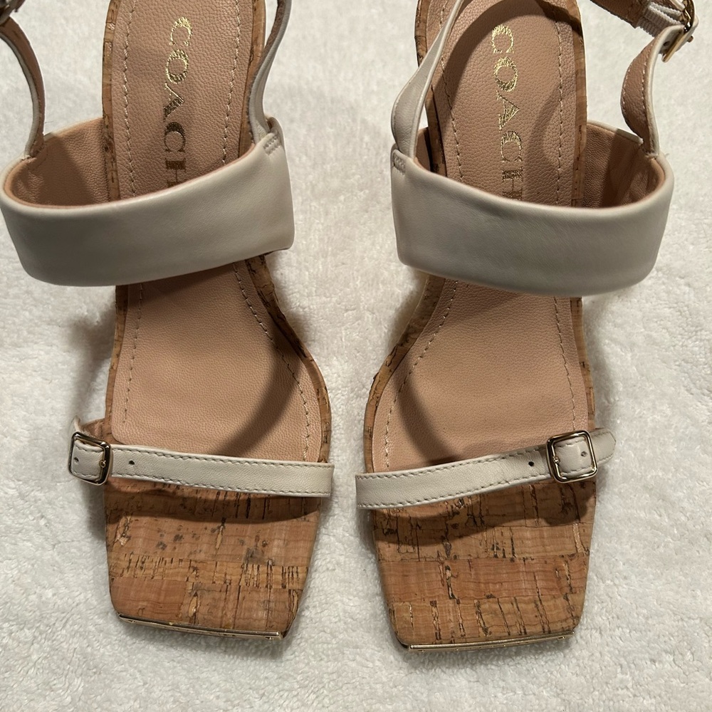 Coach Women's Cream and Tan Cork Sandals